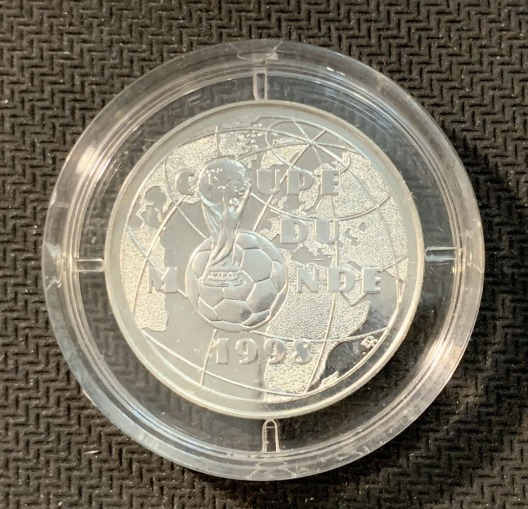 紫瑗钱币—微拍第11期  中外现代银币场 法国 1998年 世界杯 1法郎 12克 0.9银
