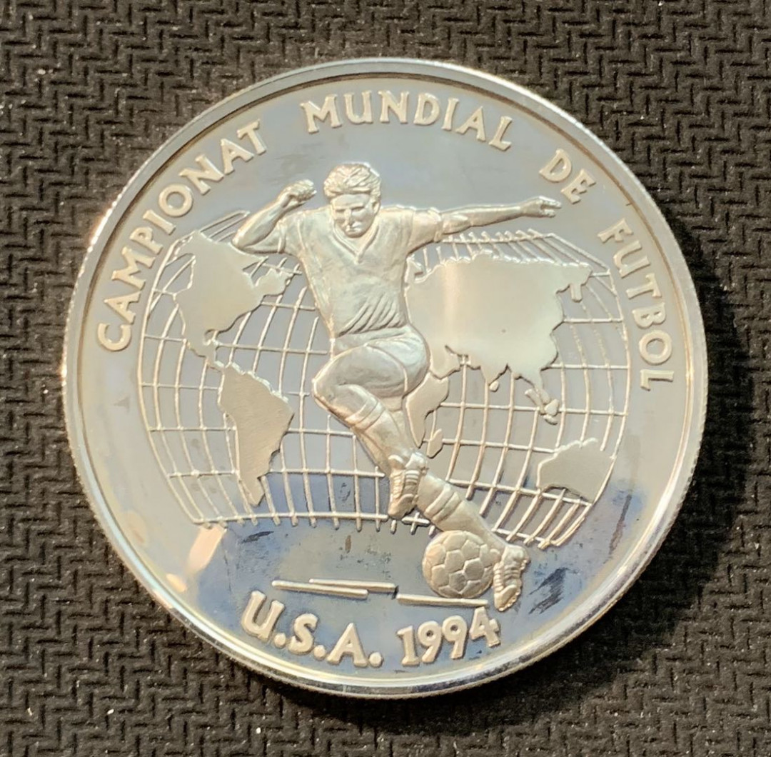 紫瑗钱币—微拍第11期  中外现代银币场 安道尔 1998年 美国世界杯 10第纳尔 31.47克 0.925银 精制