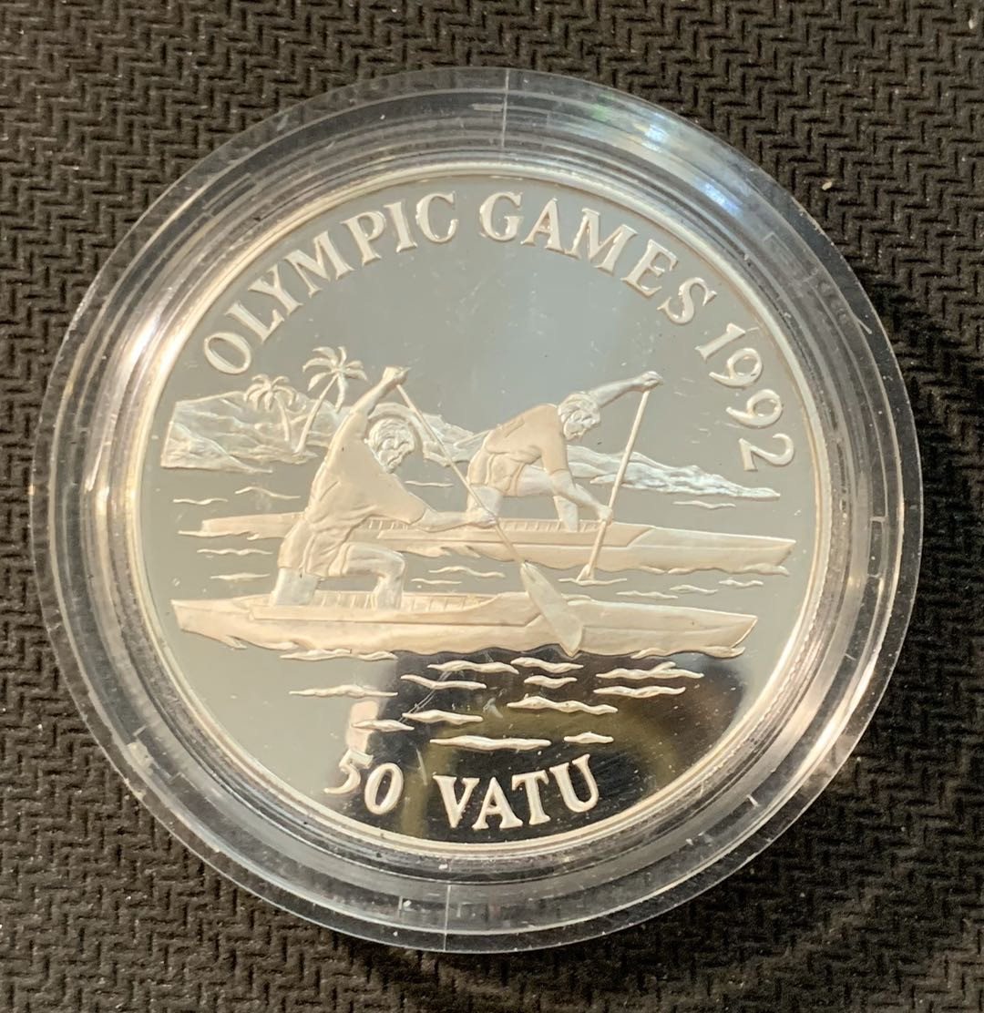 紫瑗钱币—微拍第11期  中外现代银币场 瓦努阿图 1992年 划船 50元 31.47克 0.925银 精制