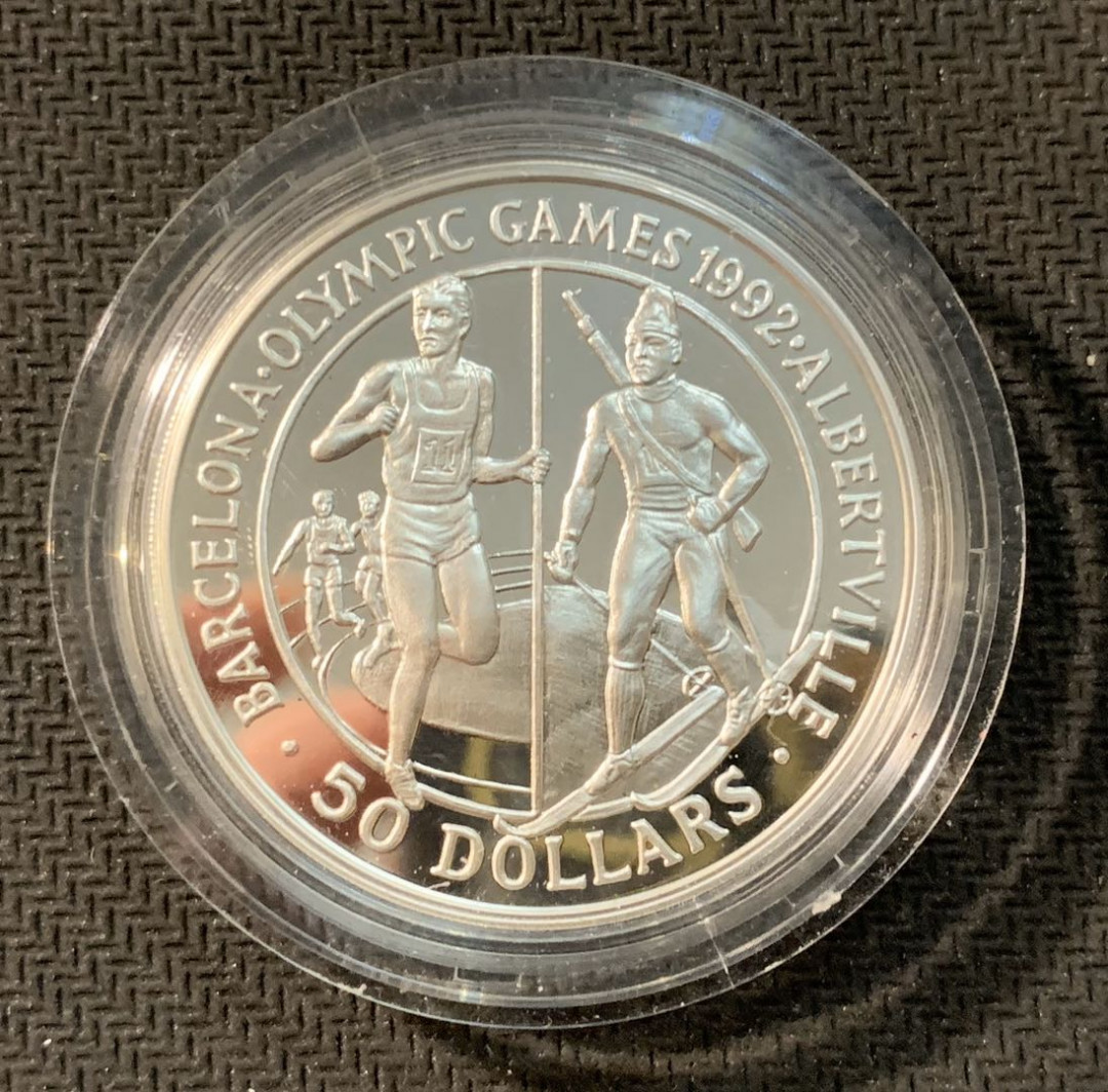 紫瑗钱币—微拍第11期  中外现代银币场 库克群岛 1989年 现代三项 50元 28.28克 0.925银 精制