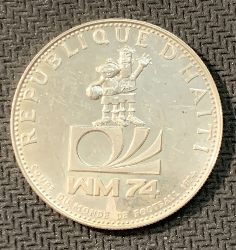 紫瑗钱币—微拍第11期  中外现代银币场 海地 1973年  世界杯 25古德 10克 0.925银