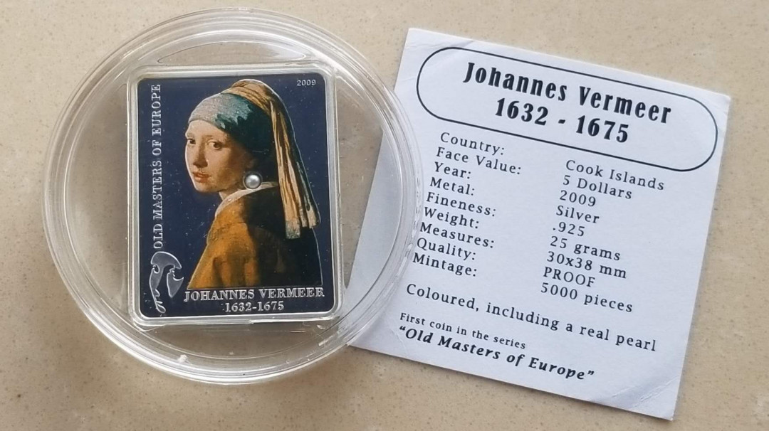 【币观天下】第九十五期钱币拍卖 库克2009年名画耳环少女镶嵌银币25克镶嵌珍珠实体