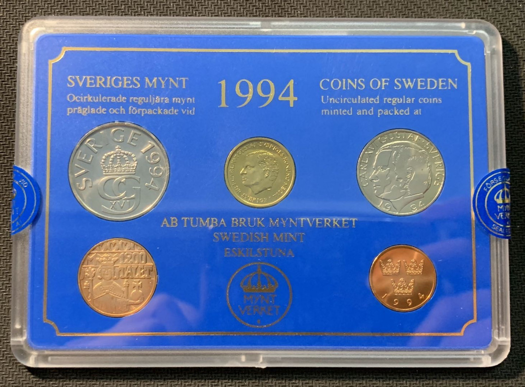 紫瑗钱币—微拍第12期  瑞典 1994年 50欧尔—10克朗 4枚套 带纪念章 原厂盒