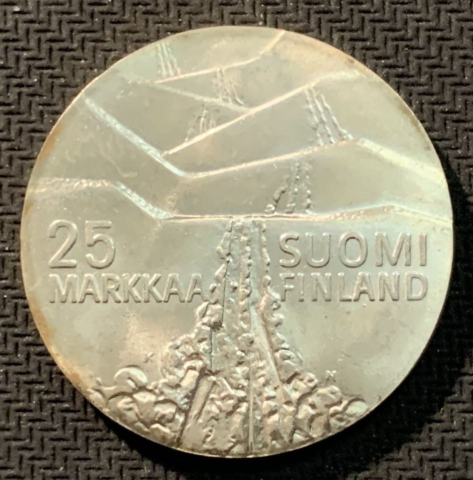 紫瑗钱币—微拍第12期  芬兰 1978年 赫蒂滑雪城百年纪念 25马克 26.6克 0.5银