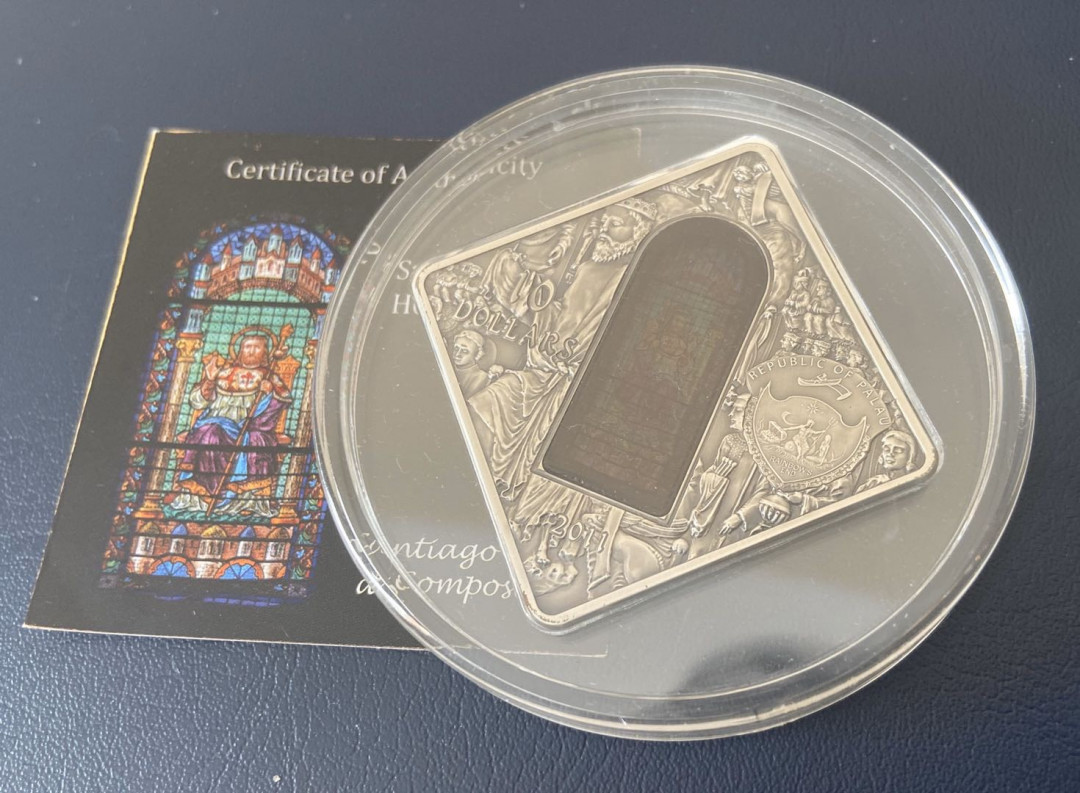 【币观天下】第九十六期钱币拍卖 【帕劳】2011年西班牙圣地亚哥大教堂玻璃系列钱币