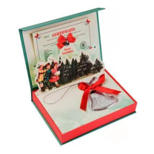 【币观天下】第九十六期钱币拍卖 【纽埃】纽埃2012年2元，1盎司 “圣诞铃声”镶嵌施华洛世奇蓝宝石 异形(铃铛形)精制镶嵌银币