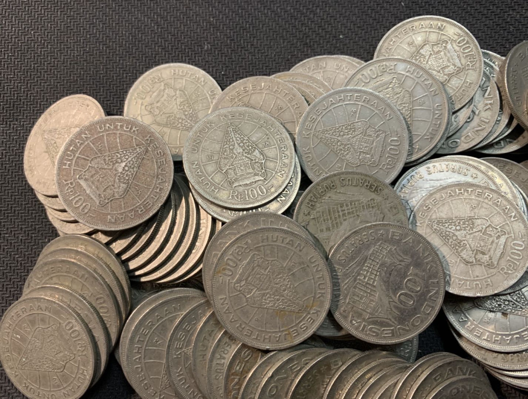 紫瑗钱币—微拍第13期 —批发场 印度尼西亚 1973年 100卢比 流通币 100枚一组 流通品