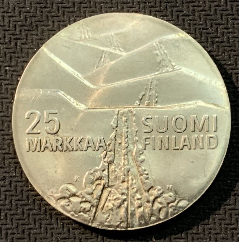 紫瑗钱币—微拍第13期 —批发场 芬兰 1978年 赫蒂滑雪城百年纪念 25马克 26.6克 0.5银
