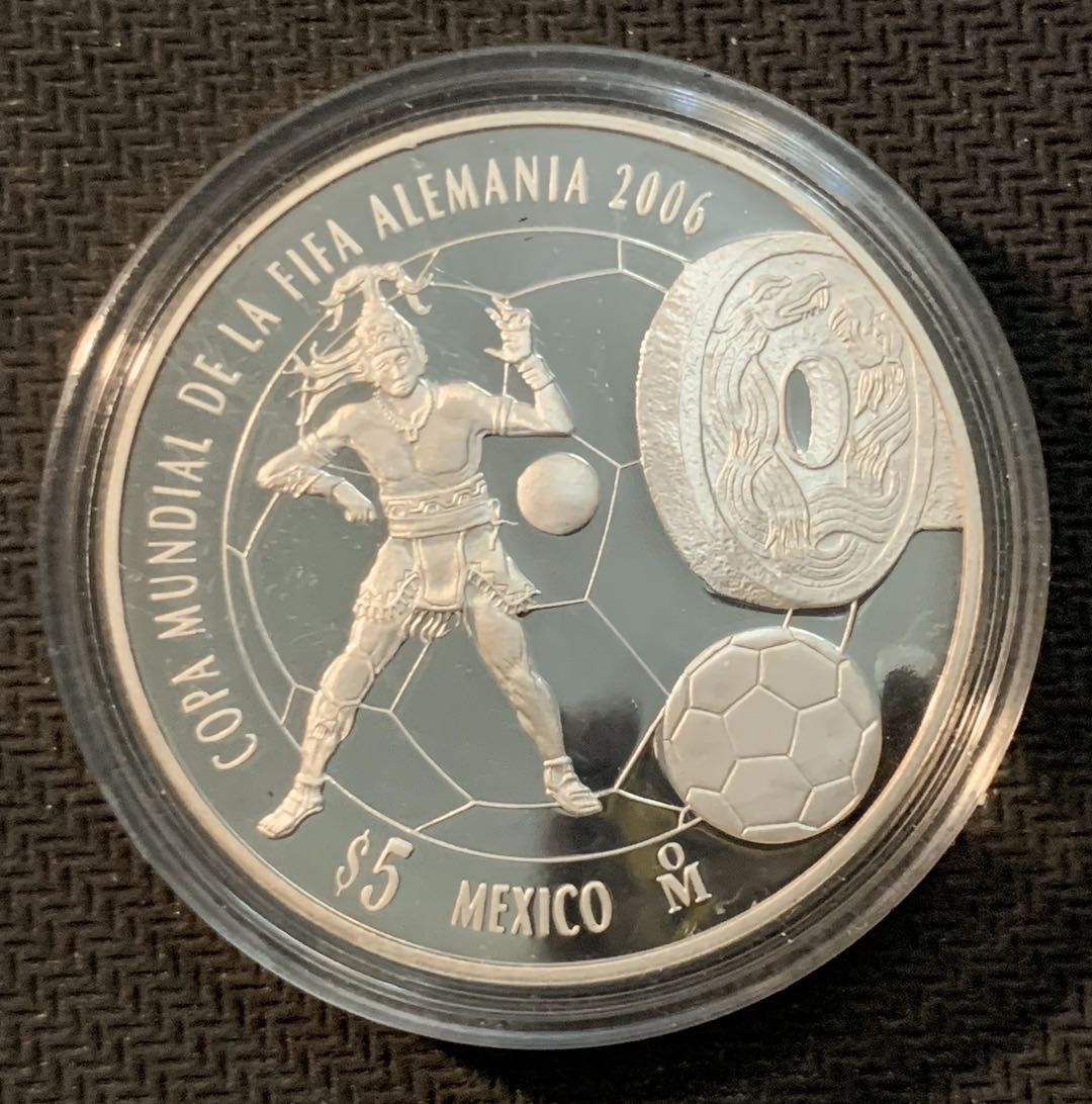 紫瑗钱币—微拍第13期 —批发场 墨西哥 2006年 德国 世界杯 5比索 31.1克 0.999银 精制