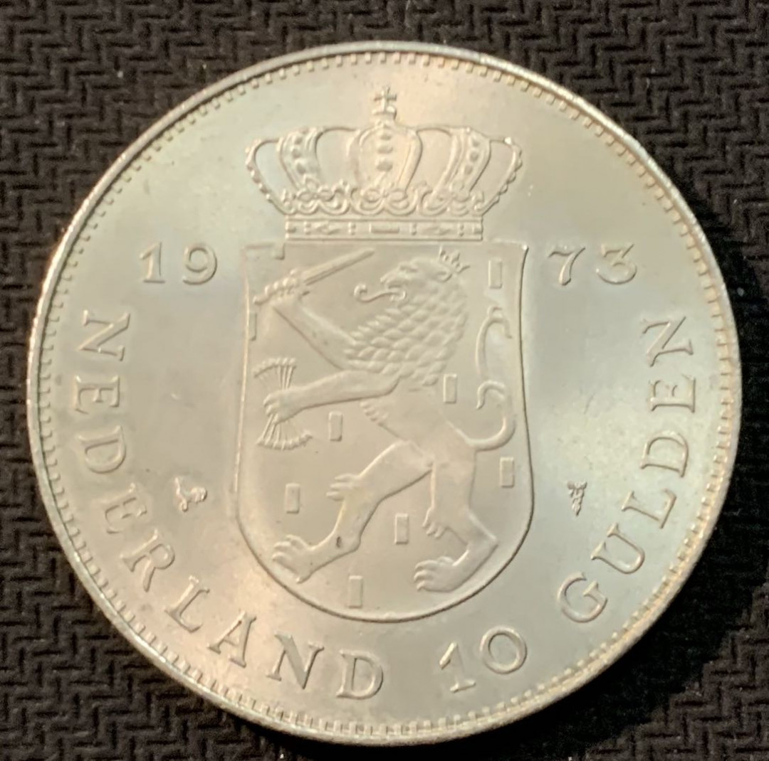 紫瑗钱币—微拍第13期 —批发场 荷兰 1973年 朱莉安女王 10盾 25克 0.72银