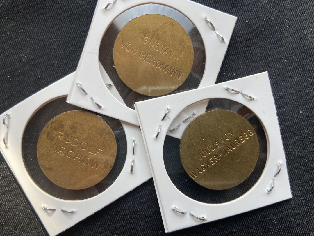 【币观天下】第九十六期钱币拍卖 德国医学家菲尔绍+贝格曼+瓦格纳【高浮雕章】