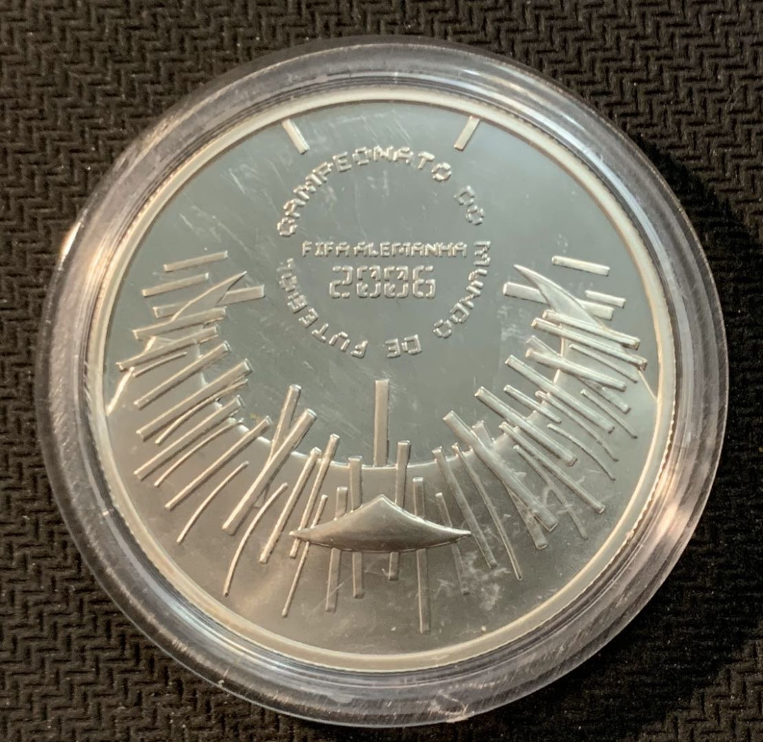 紫瑗钱币—微拍第13期 —批发场 葡萄牙 2006年 德国 世界杯 10欧元 27克 0.925银 精制