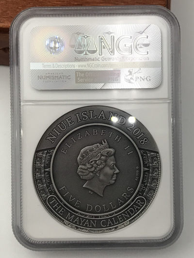 【随心拍&Getcoins】现代钱币拍卖第四十四期 纽埃2018年美洲文化系列玛雅日历2盎司高浮雕银币NGC70