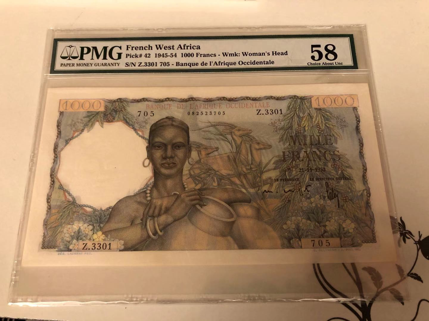 【收藏联盟】第115期拍卖（2020新年第一拍）——黑美人 法属西非 1945-54年 1000法郎 p42 PMG58 稀少