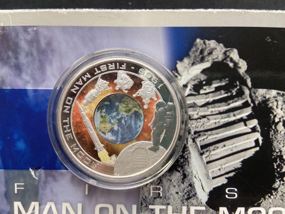 【币观天下】第九十七期钱币拍卖 【库克】2009年的库克登月银币