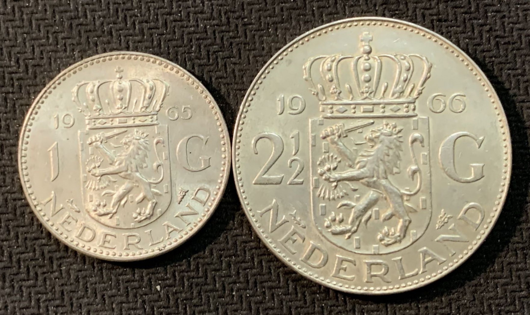 紫瑗钱币—微拍第17期  荷兰 1965 1966年 1盾 2.5盾 1对 共21.5克 0.72银
