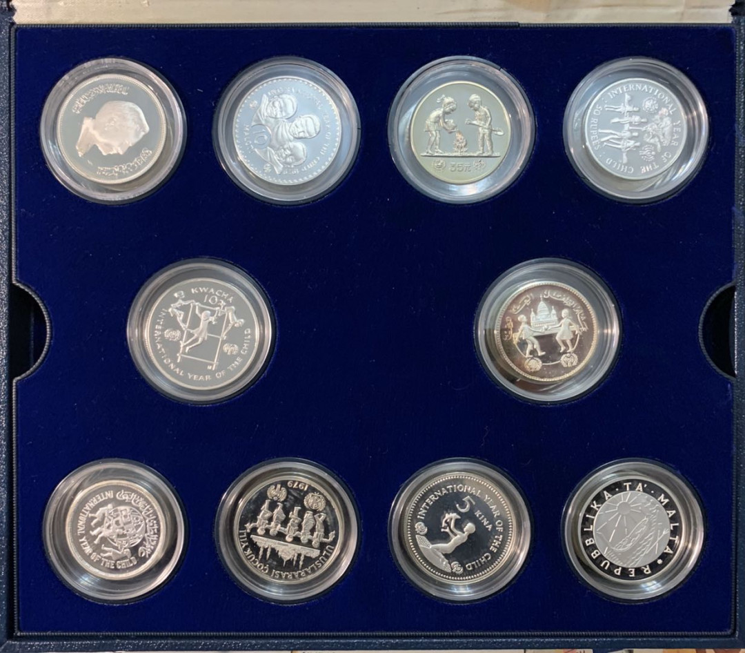 紫瑗钱币—微拍第17期  国际儿童年 30个国家大全套 带泰国 中国 原盒 部分证书