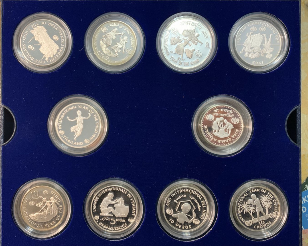 紫瑗钱币—微拍第17期  国际儿童年 30个国家大全套 带泰国 中国 原盒 部分证书