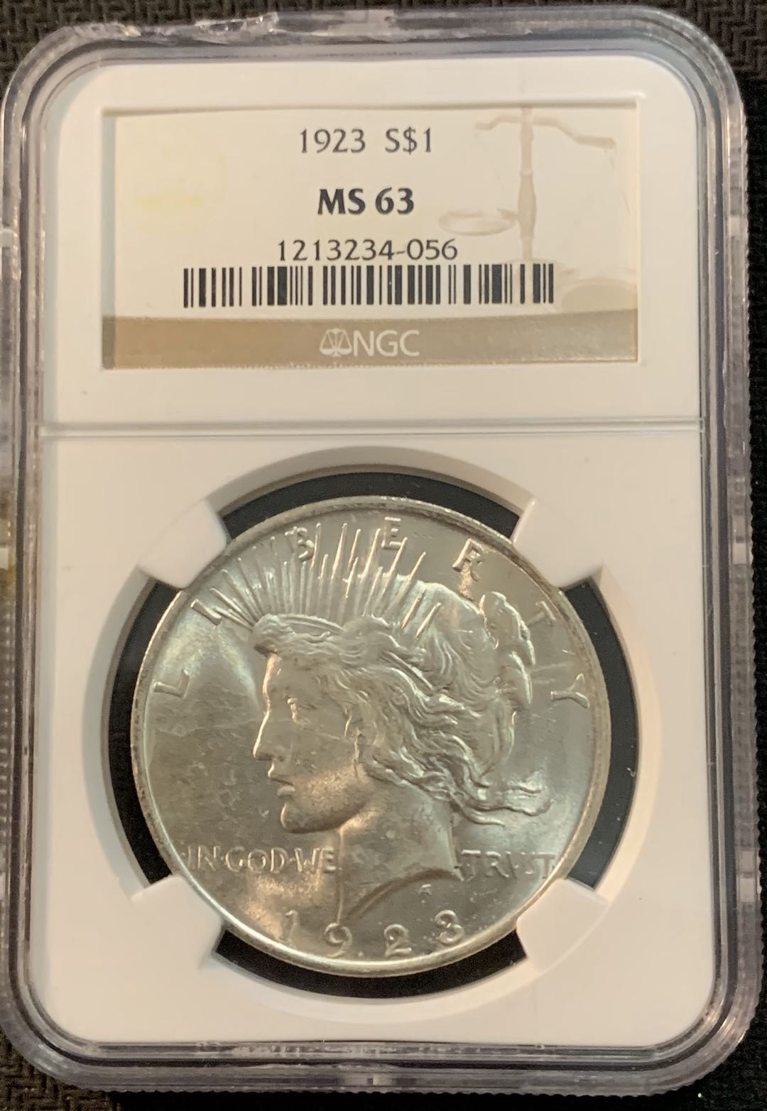 紫瑗钱币—微拍第17期  美国 1923年 和平鸽 1美元 NGC MS63 盒有损坏