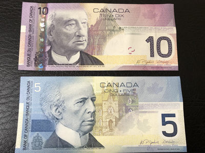 《外钞收藏家》第七十五期拍卖目录 - 加拿大旅版两张 5是初版