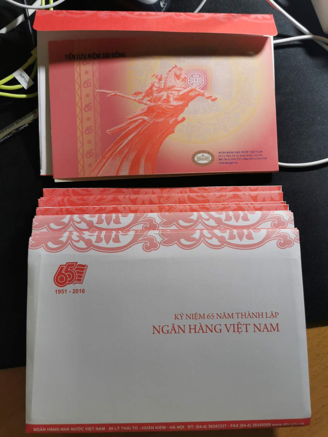 【鲸贝乐淘】千字文·第“坐朝问道”号拍卖 【越南🇻🇳 】2016年越南银行成立65周年100盾十连号，原封原包，全新全品UNC 