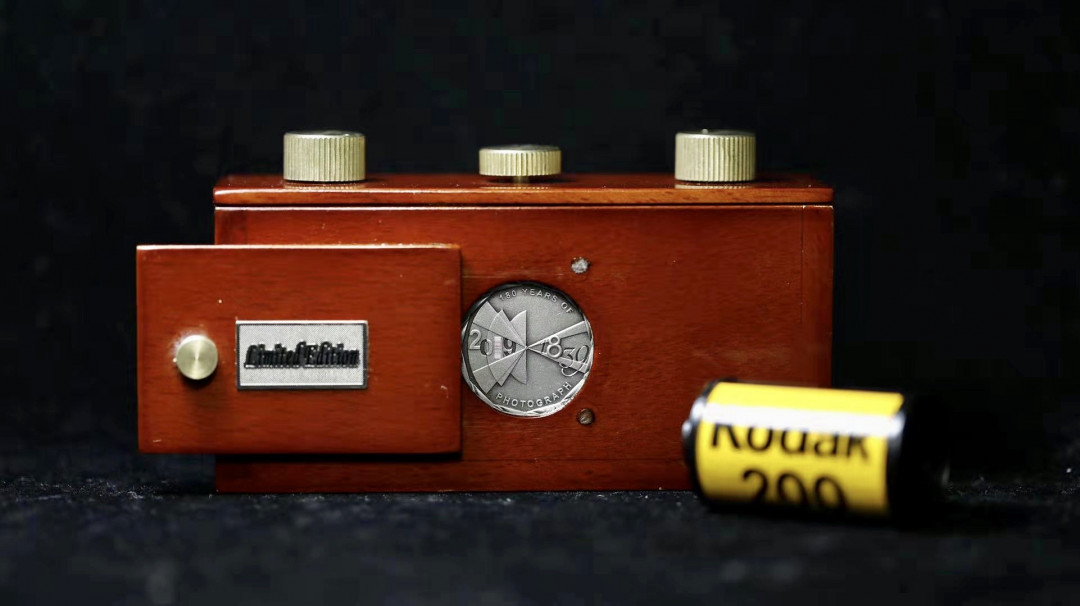 CSIS-GREAT评级精品钱币拍卖第二十三期 帕劳2019年照相术发明180周年仿古镂空纪念使用银币暗盒古典相机