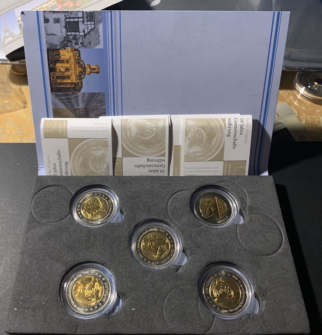 紫瑗钱币—微拍第21期  德国 2009年 2欧元 样币 A\D\F\G\G 共10欧元 原盒证书