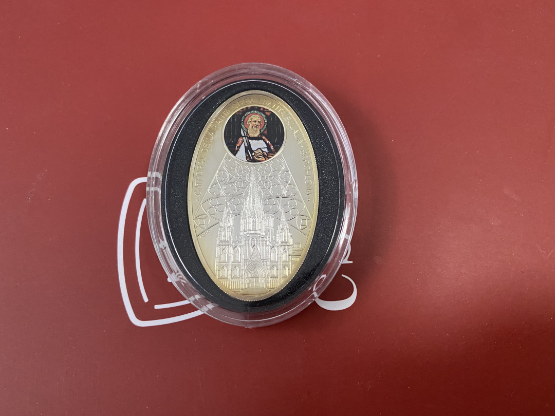 CSIS-GREAT评级精品钱币拍卖第二十四期 纽埃2011年神圣之窗巴塞罗那大教堂精制椭圆形双面彩色纪念银币