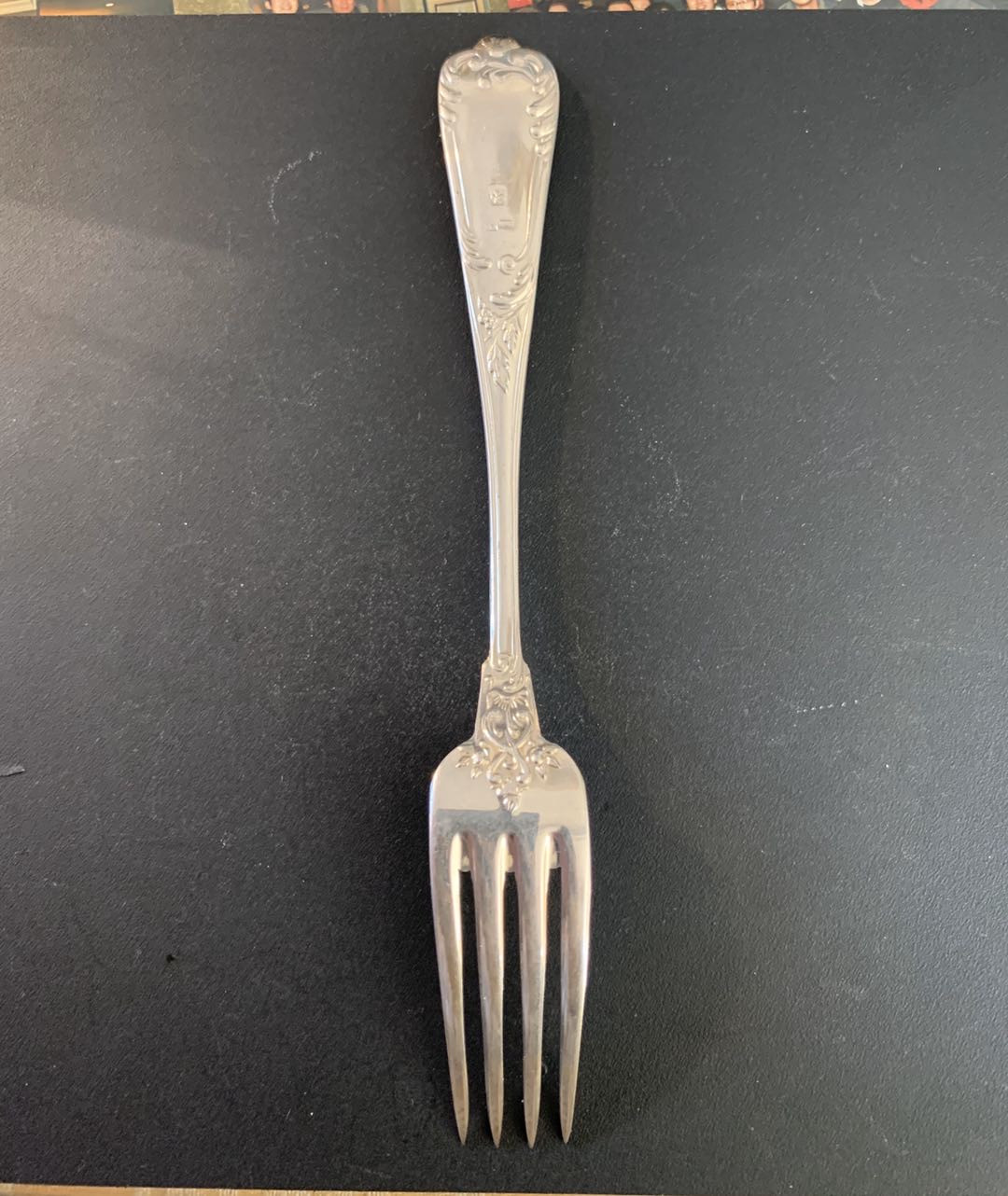 紫瑗钱币—微拍第24期  20世纪初 西班牙银叉一把 27.5克