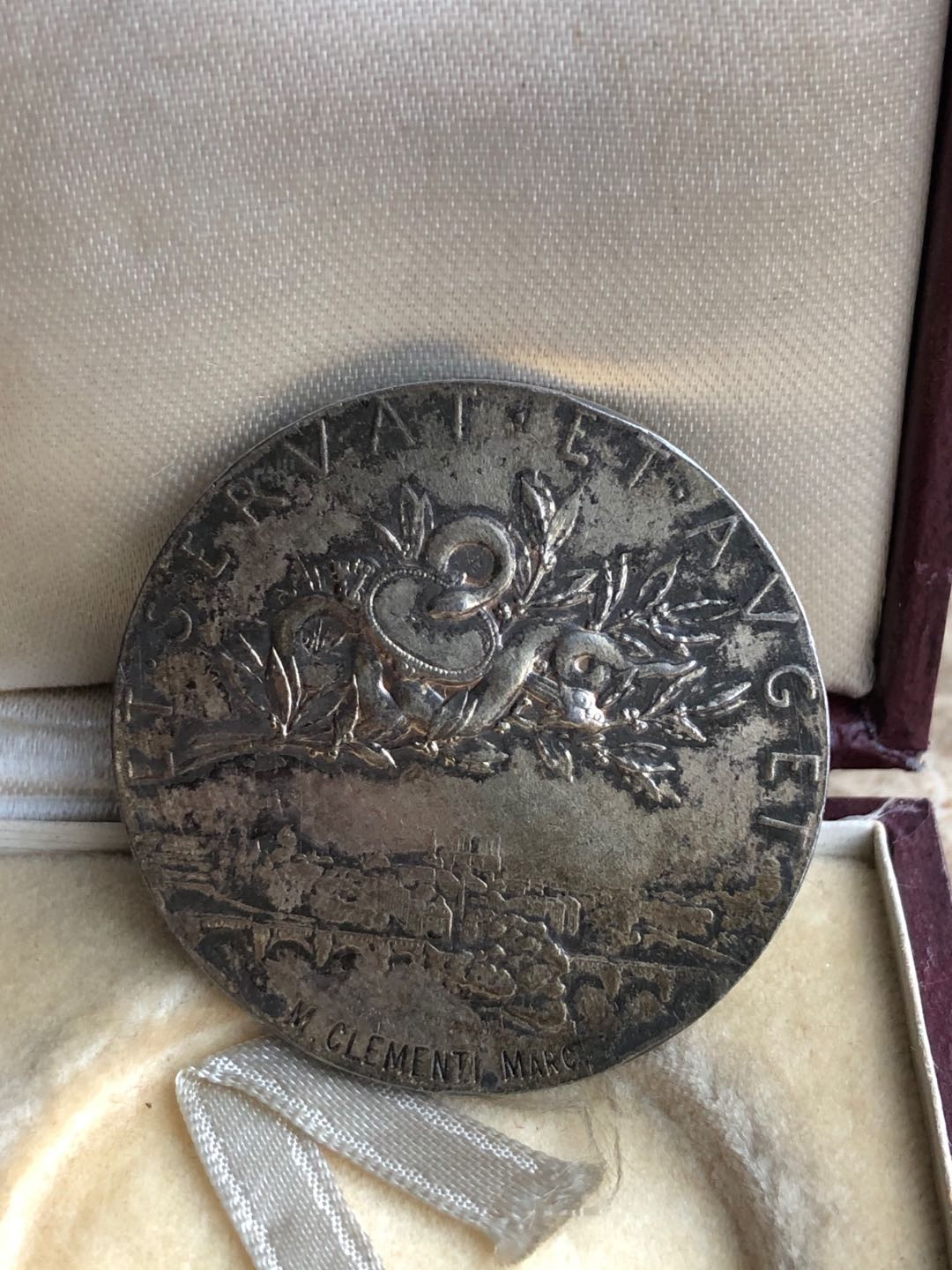 中西合璧，各美其美！ 股票交易所银章