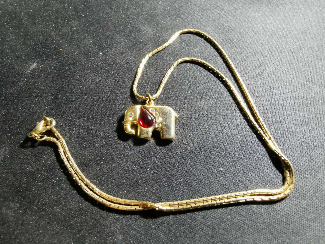 【鲸贝乐淘】情人节·韩国小首饰拍卖 玫瑰宝石大象吊坠项链