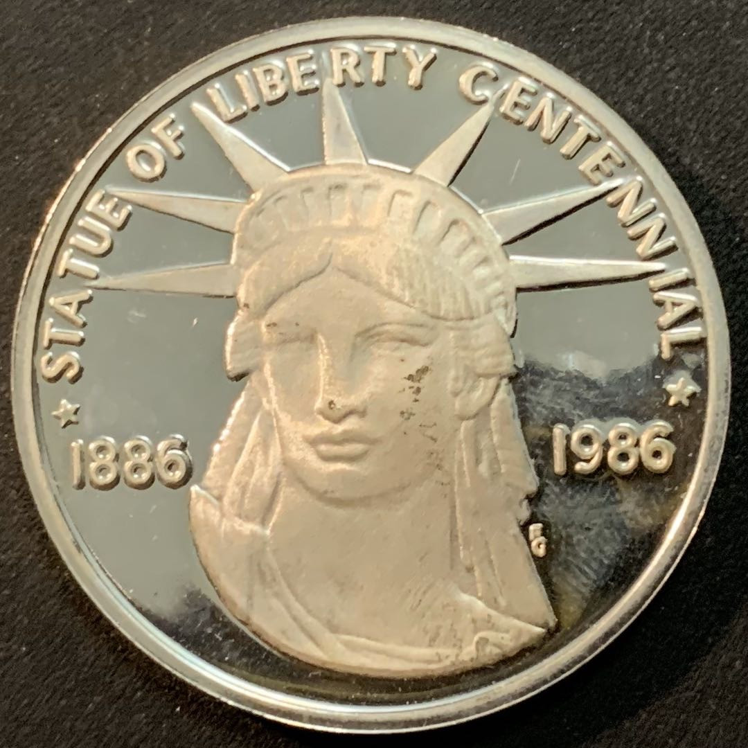 紫瑗钱币—微拍第25期  美国 1986年 欢迎到达美洲  银章 28.35克 0.925银