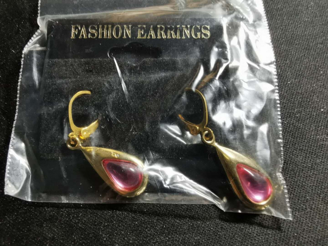 【鲸贝乐淘】情人节·韩国小首饰拍卖 玫瑰色宝石耳坠