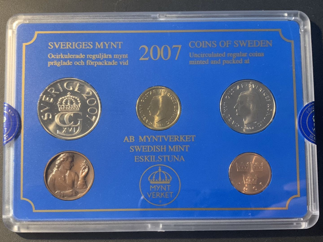 紫瑗钱币—微拍第26期  瑞典 2007年 流通币 5枚套 原厂盒 带章