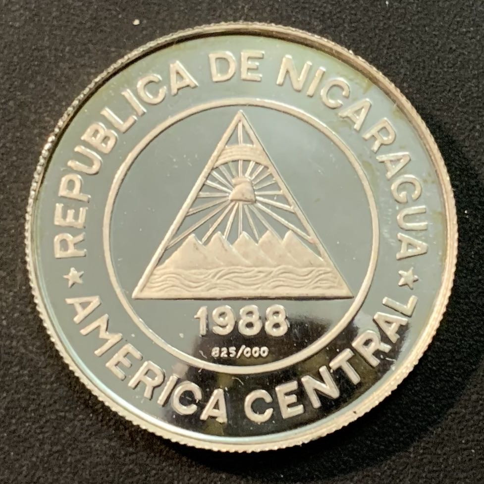 紫瑗钱币—微拍第26期  尼加拉瓜 1988年 卡尔加里冬奥会 滑雪 50科多巴 16.6克 0.825银 精制