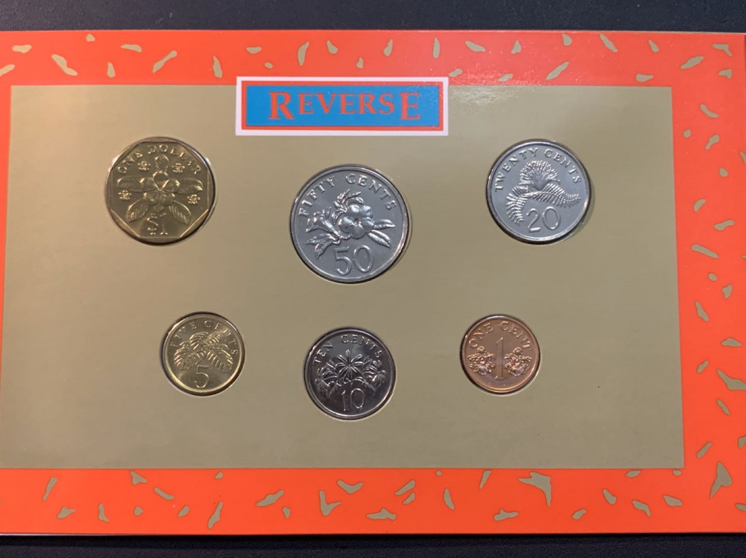 紫瑗钱币—微拍第26期  新加坡 1994年 狗年贺岁包 1分—5元 带5元双色币 原厂卡