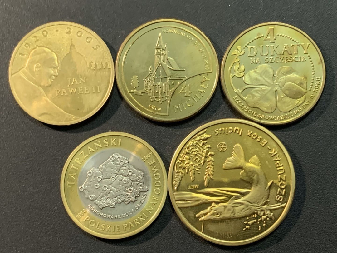 紫瑗钱币—微拍第26期  波兰 现代纪念币 章 5枚一组 请细看