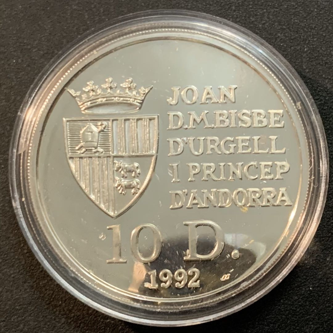 紫瑗钱币—微拍第27期  安道尔 1992年 珍稀野生动物 红松鼠 10第纳尔 31.1克 0.925银 精制