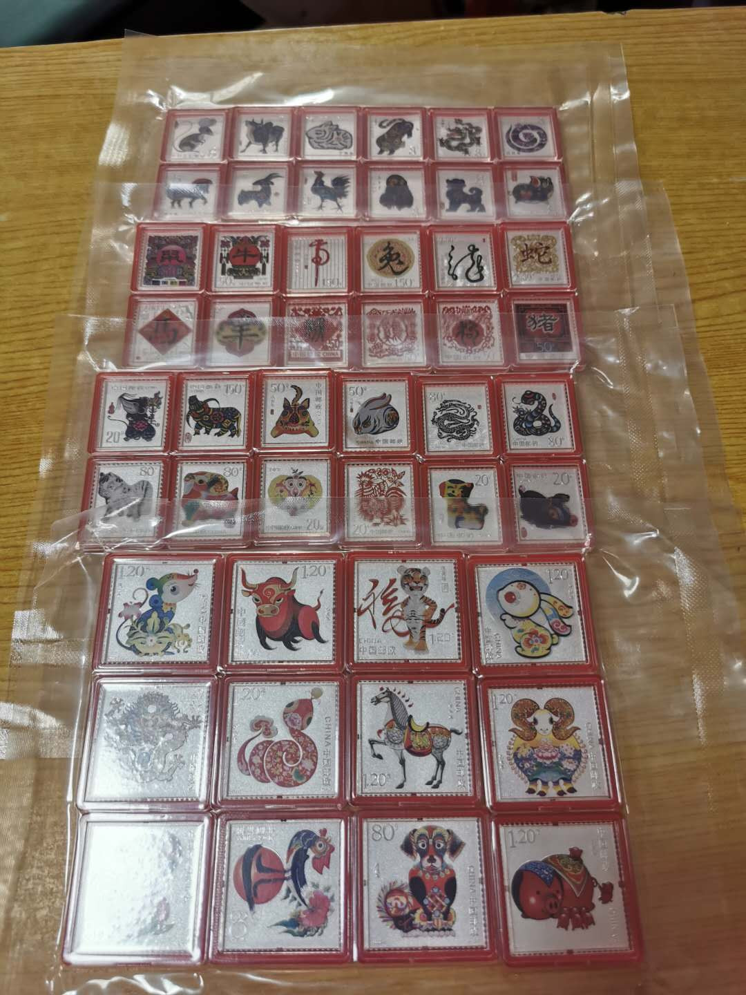 【鲸贝乐淘】千字文·第“鸣凤在竹”号拍卖  【12生肖纯银邮票】中国邮政96克纯银邮票，原盒证书发票齐全，全新塑封无氧化