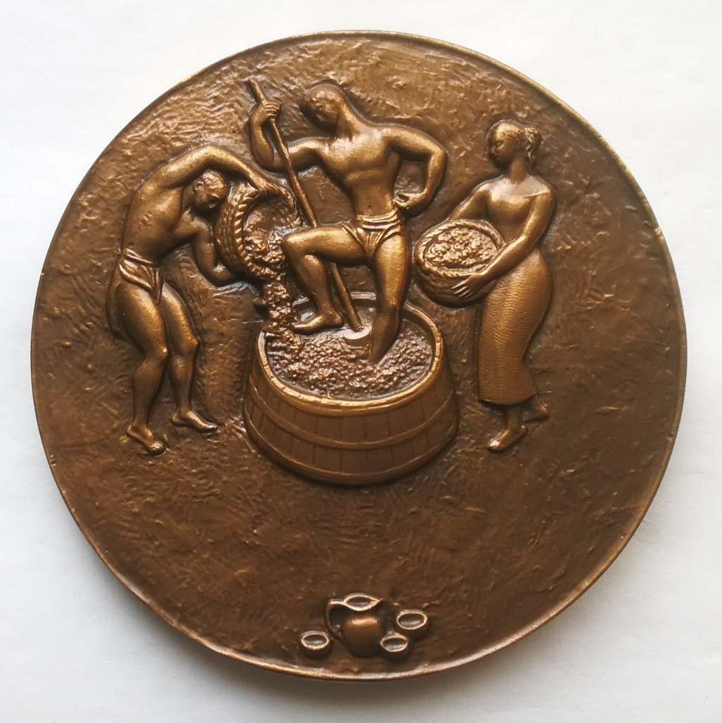 麦朵尔俱乐部第16场拍卖 法国大铜章/画家吉罗德/1978年老章/酿葡萄酒