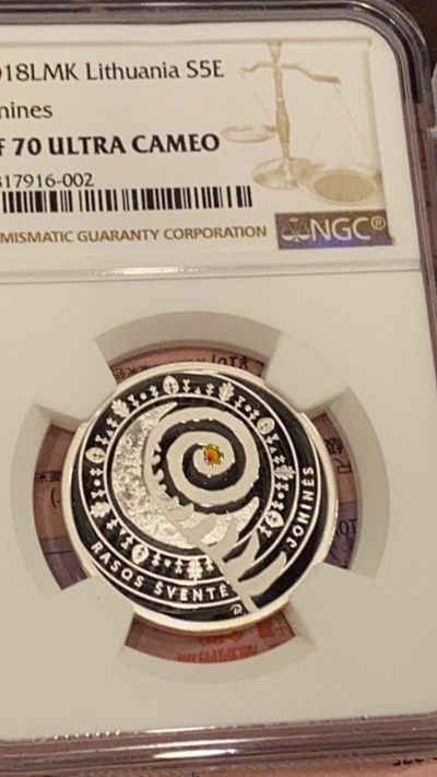 【鲸贝乐淘】千字文·第“白驹食场”号拍卖 - 2020年度世界最佳银币，立陶宛仲夏节银币ngc70，串号如图，盒证全