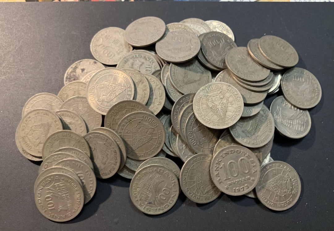 紫瑗钱币—微拍第96期  印度尼西亚 1973年 100卢比 流通币 100枚一组 流通品