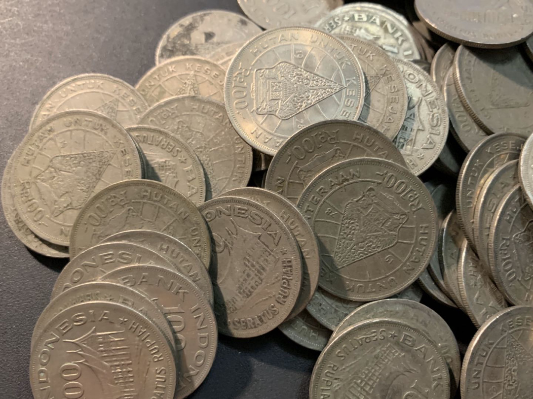 紫瑗钱币—微拍第96期  印度尼西亚 1973年 100卢比 流通币 100枚一组 流通品