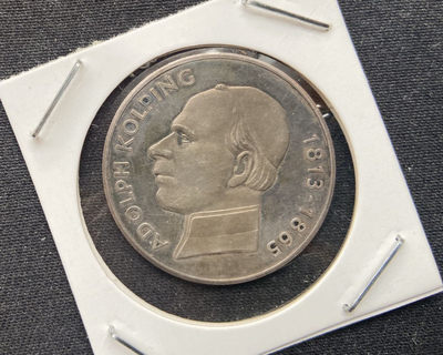 【币观天下】第九十八期钱币拍卖 - 【德国】德国神父科平纪念章～