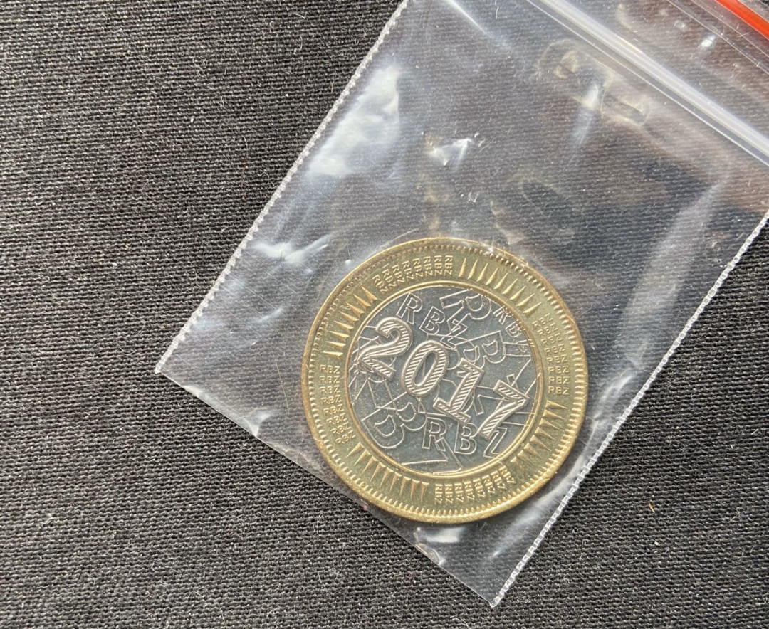 【币观天下】第九十八期钱币拍卖 【津巴布韦】2017年双色币秒杀【新版1元】