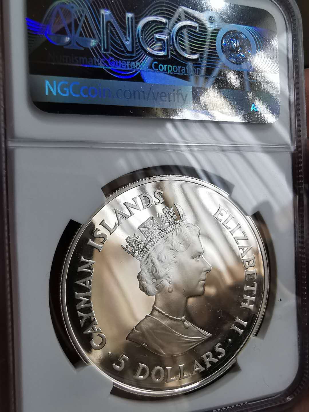 凡希社世界钱币微拍第一百十一期 1988开曼群岛帆船5元NGC-PF69UC