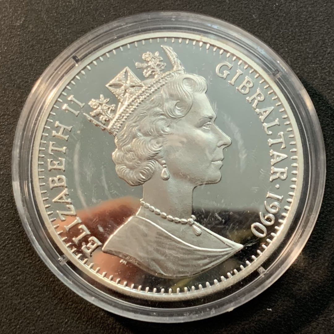 紫瑗钱币—微拍第32期  直布罗陀 1990年 世界杯 带球 1克朗 28.28克 0.925银 精制