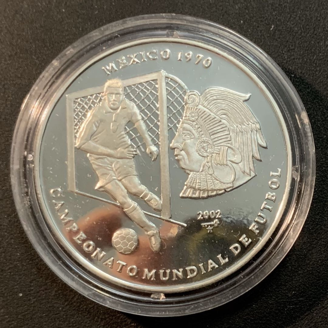 紫瑗钱币—微拍第32期  古巴 2002年 墨西哥世界杯 10比索 20克 0.999银 精制
