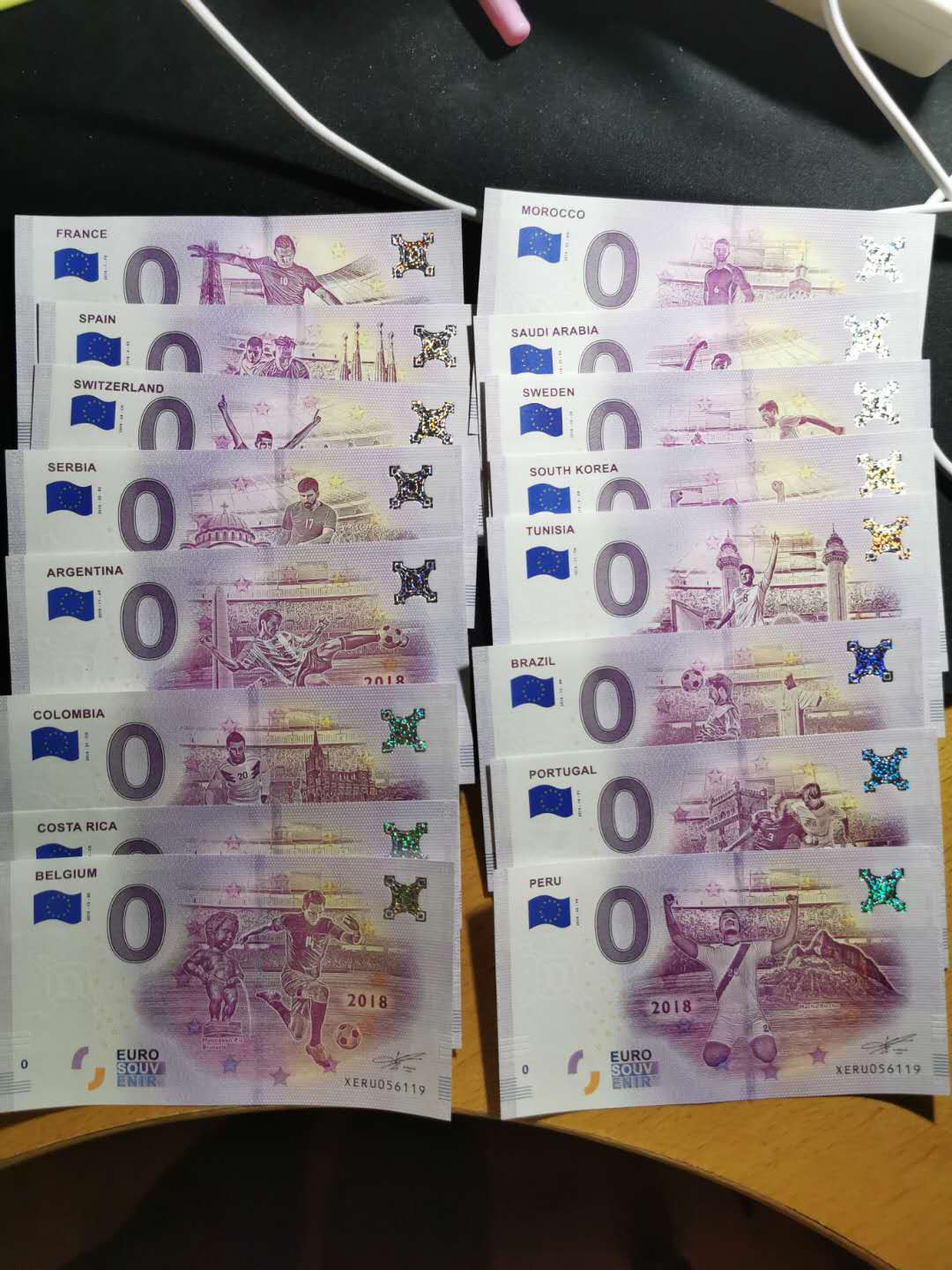 【鲸贝乐淘】千字文·第“化被草木”号拍卖 【0欧元】2018年世界杯32强，全新全品UNC ，全同号无4.7