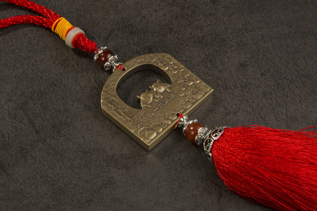 麦朵尔俱乐部第18场拍卖 祝福满满车挂(三色可选）